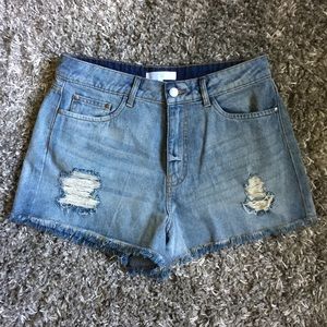High-waisted Denim Shorts